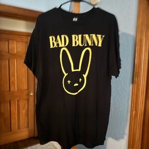 Gildan Kids Black T-Shirt with Yellow Graphic